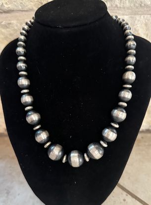 Handmade Graduated Navajo Pearls