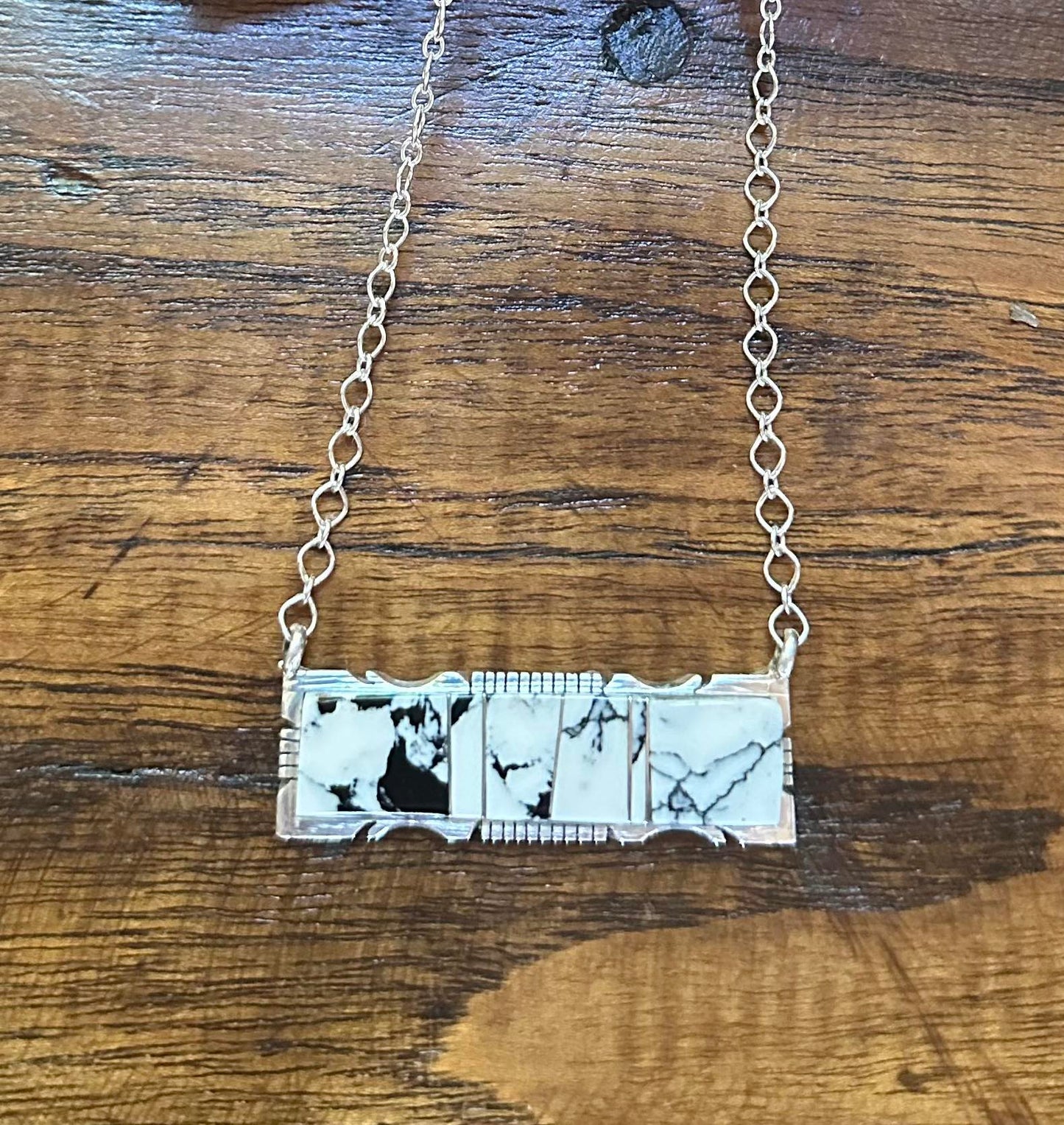 Inlay White Buffalo Bar